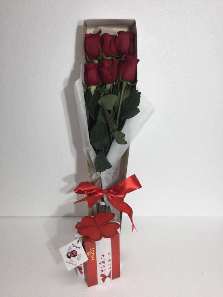 Caja con 6 Rosas más Bombones Heidi Bouquet de 140 Grs